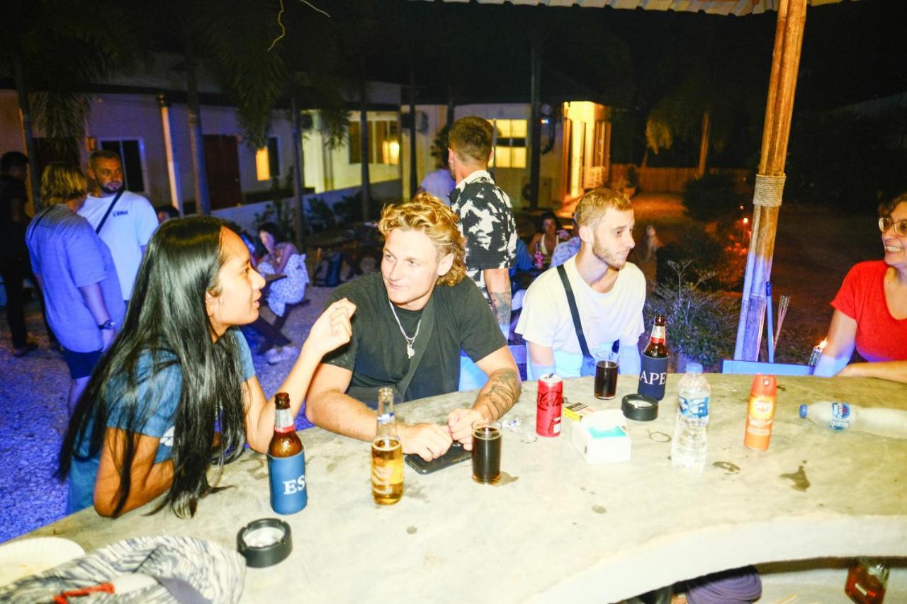 Escape Divers - Jungle Hostel And Dive Centre Ko Tao Dış mekan fotoğraf